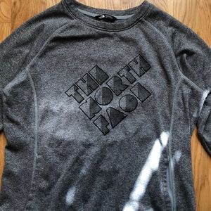 Long sleeve pull over